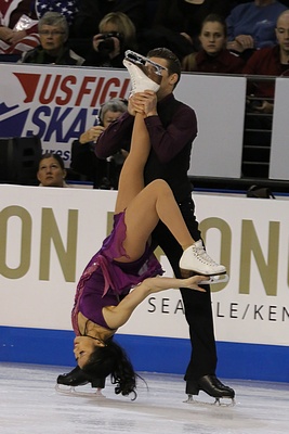 Skate America.</p>
<p>Пары. Волосожар и Траньков победили в короткой программе с новым мировым рекордом