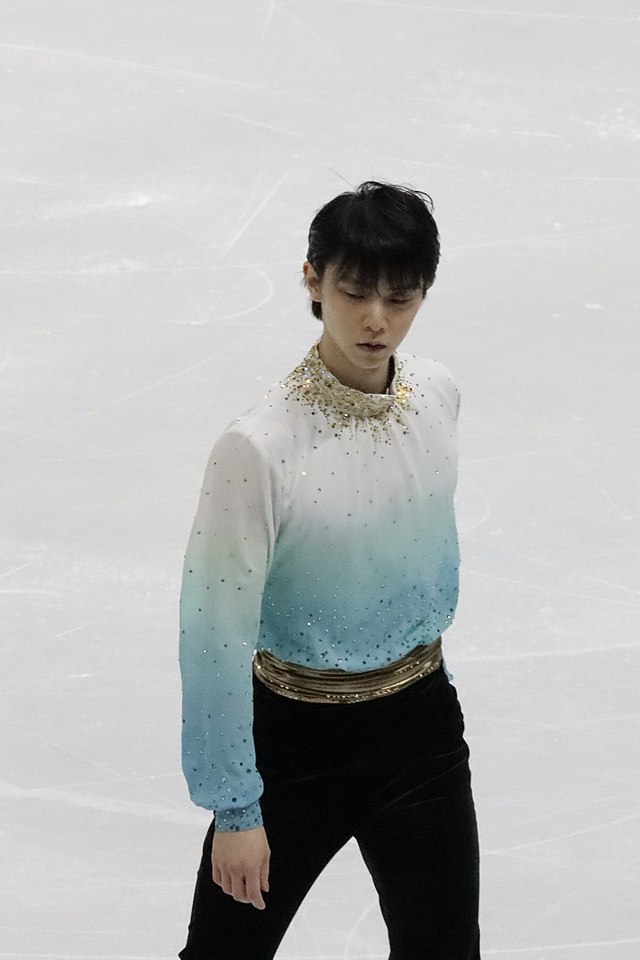Trophée Eric Bompard. Чан выиграл короткую программу с мировым рекордом, Ханю – 2
